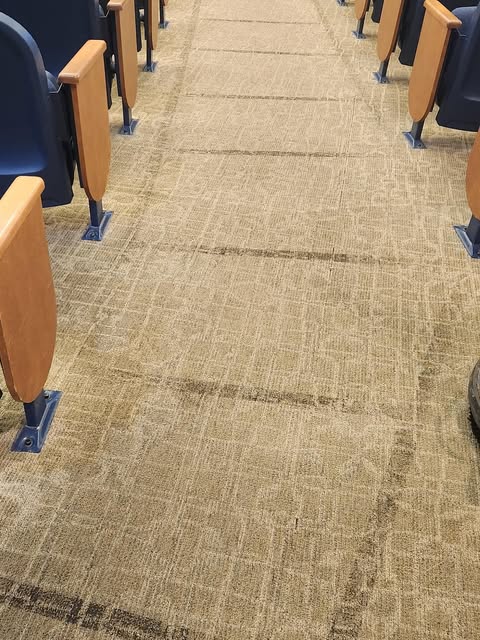 Carpeted seating area featured on the Vegas Spotless Instagram profile